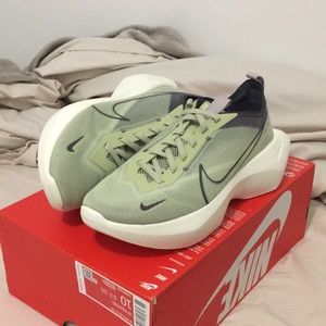 Wmns Nike Vista Lite